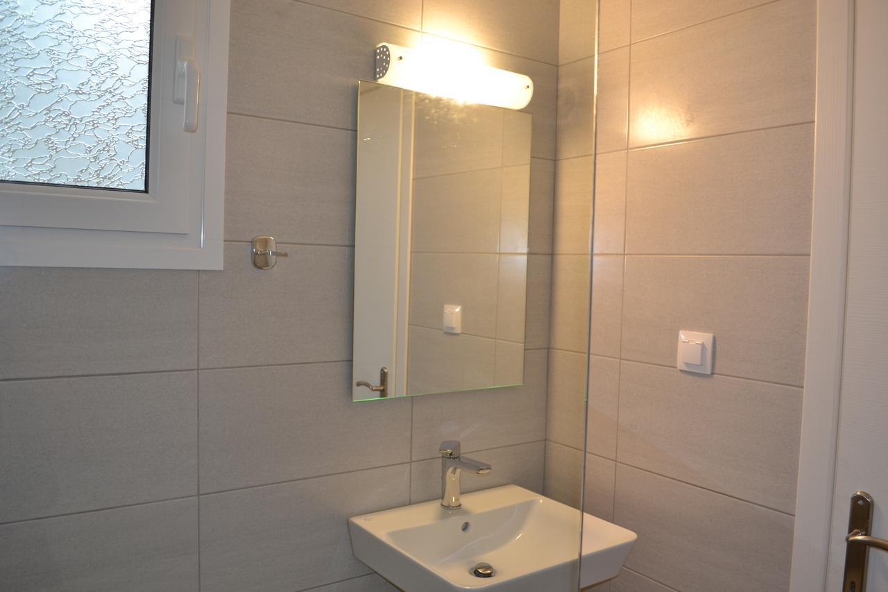 בניטסס Iliana Studios חדר תמונה